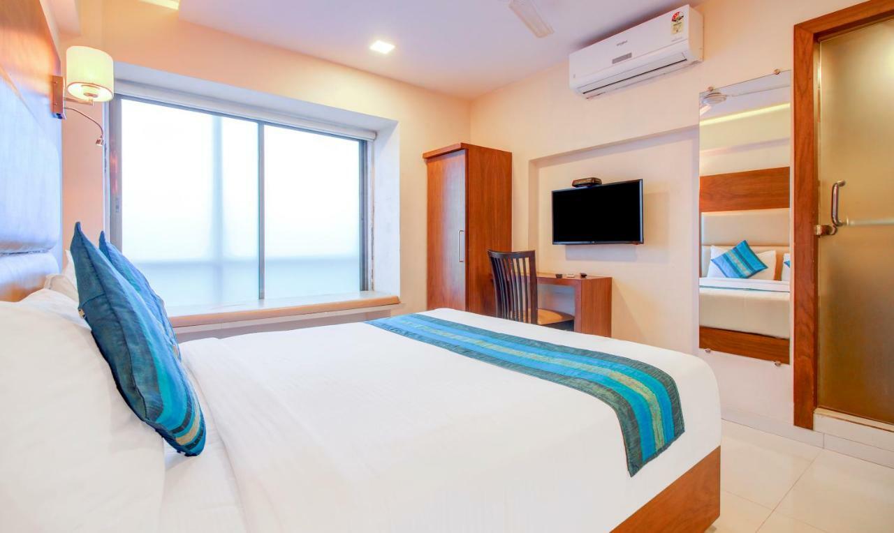 Hotel Oxford Мумбай Екстериор снимка