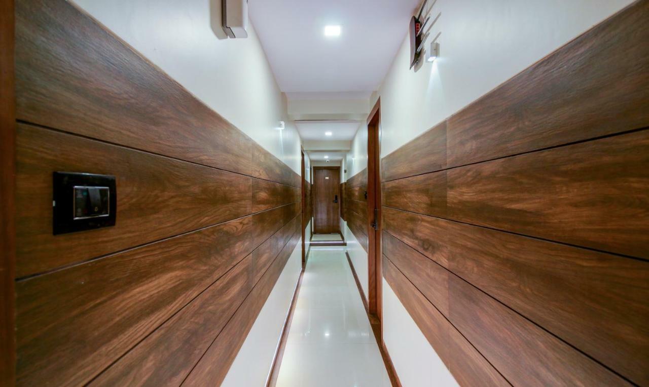 Hotel Oxford Мумбай Екстериор снимка